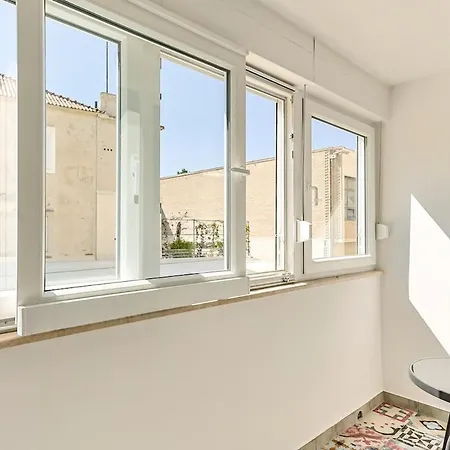 Kenova - Center Apartment *