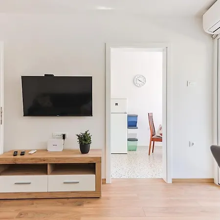 Apartment Kenova - Center *